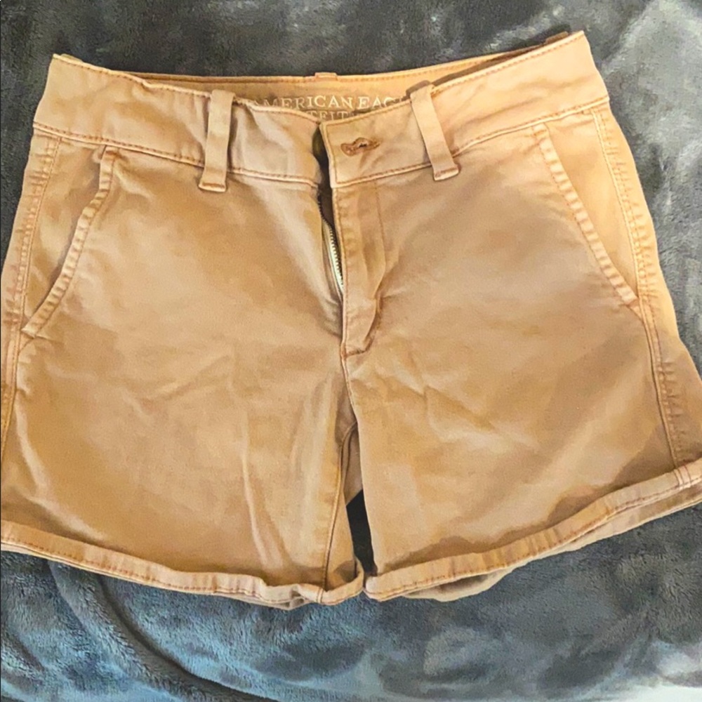 salmon color american eagle shorts